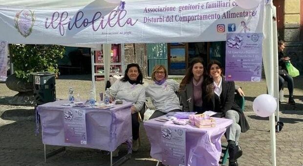 Napoli, Ananke in piazza con «Il filo lilla» per combattere disturbi alimentari