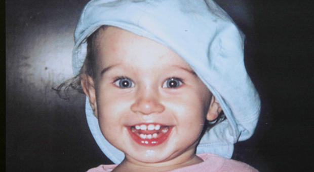 Matilda, morta a 22 mesi dopo un trauma: assolto il compagno della mamma, non c'è colpevole