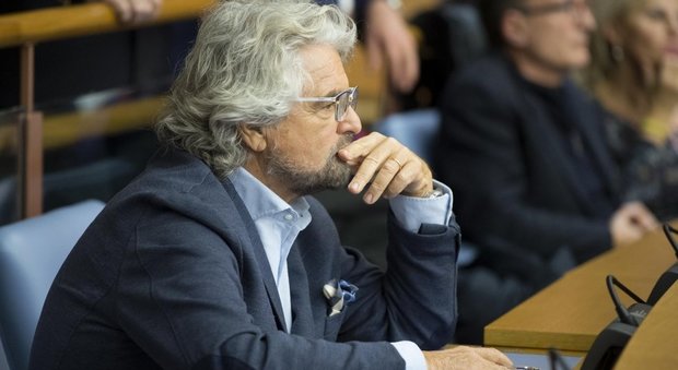 Insulti al Pd sul blog 5S, i dem querelano Grillo ma lui si dissocia dal sito: «Non sono il responsabile»