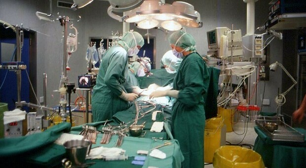 Padova, intervento chirurgico da record: rimosso tumore di 5 chilogrammi su un sedicenne