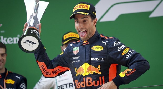 Ricciardo alla McLaren dal 2021 al posto di Sainz