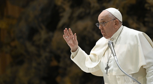 Papa Francesco: «Castità non è astinenza sessuale. Sì all'amore, no alla lussuria»