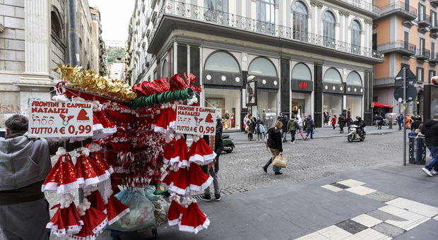 Covid e stretta di Natale, è allarme a Napoli: «Perdite di oltre un miliardo»
