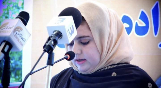 Uccisa la giornalista che difendeva le donne in Aghanistan, un agguato dei talebani