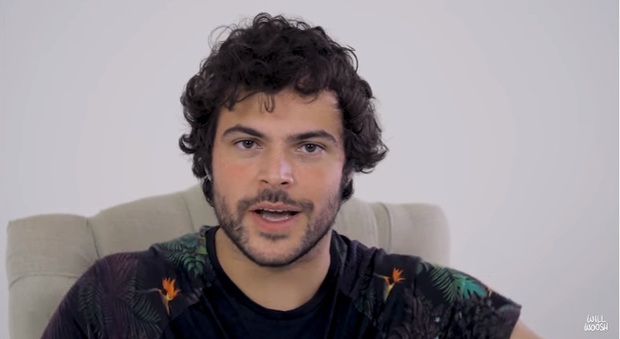 Guglielmo Scilla, lo youtuber fa coming out: "mi piace Londra, il Sushi e il ca..."
