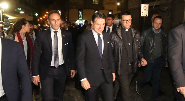 Il premier Conte a Napoli: «Sostegno ai giornalisti che rischiano la vita»