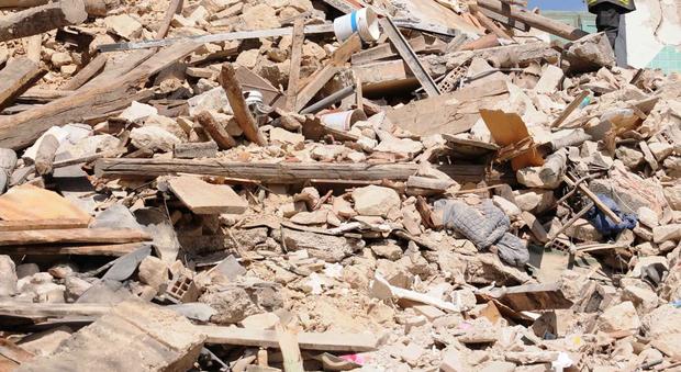 Post-sisma a L’Aquila, arrestati 4 casertani: «Siamo solo operai»