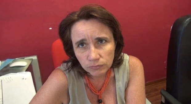 Daniela Lo Verde, la preside antimafia di Palermo arrestata per corruzione. «Si è appropriata di tablet e iPhone destinati agli alunni»