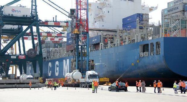 Costa lascia il Porto dopo otto anni: grandi navi, troppi ritardi