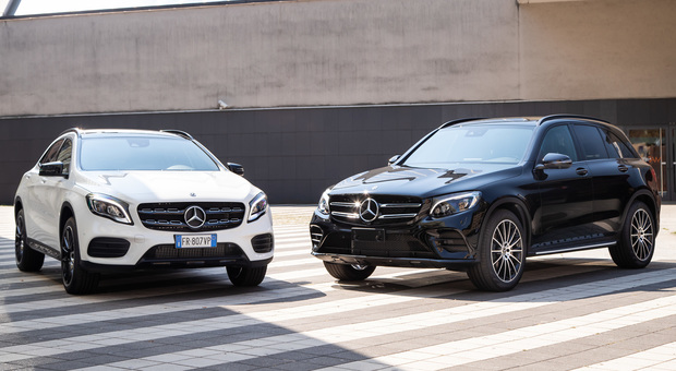 Due Mercedes in versione Night Edition