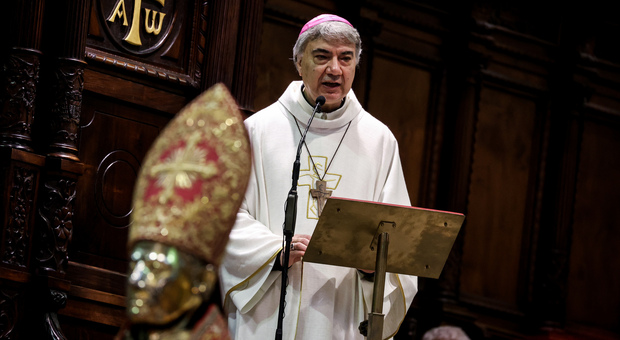 Mimmo Battaglia arcivescovo di Napoli: «Lotta alla camorra, i parroci contro le mafie fino al martirio»