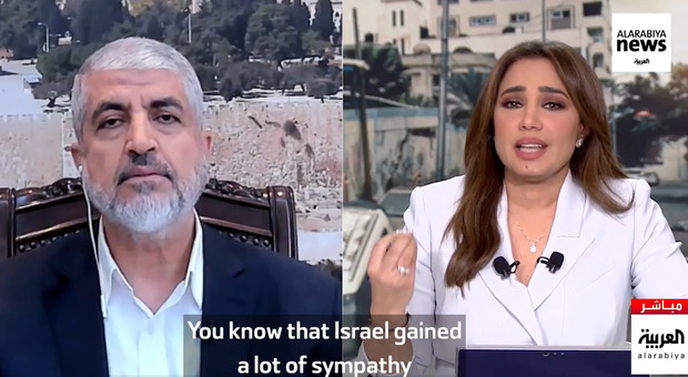 Rasha, domande senza paura imbarazzano il leader terrorista di Hamas: «Dopo ciò che avete fatto come potete chiedere aiuto?»