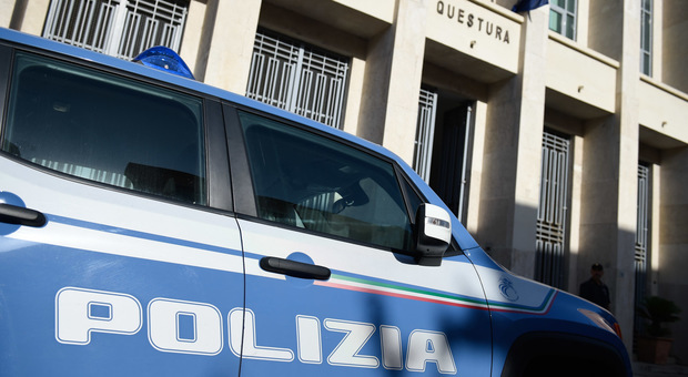 Clan Di Silvio, la polizia arresta Costantino: il 22enne deve scontare 4 anni e 8 mesi per rapina e estorsione