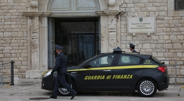 Lecce, magistrati arrestati: chiesto l'incidente probatorio su terzo Pm «Richieste di assoluzione e archiviazioni in cambio di 75mila euro»