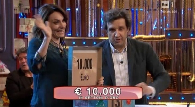La folignate Alessandra Placidi strappa applausi e vince 15mila euro ai pacchi di Insinna