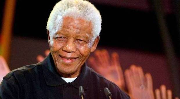 Mandela, il 15 dicembre i funerali dopo 10 giorni di celebrazioni: all'addio attesi leader e rock star