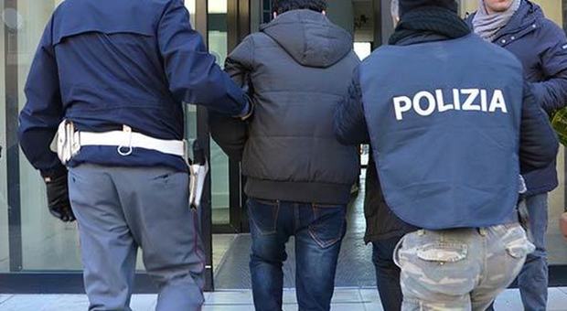 Ricercato per gravi crimini in Romania, fermato al confine e arrestato