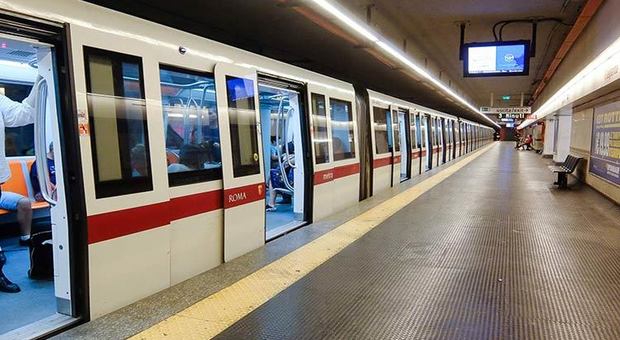 Roma, muore a 15 anni investita dalla metro: il messaggio audio di addio alle amiche