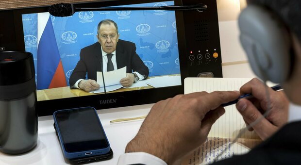 Guerra nucleare, Lavrov: «La terza guerra mondiale sarebbe atomica e devastante»