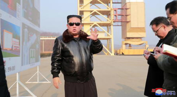 Corea del Nord, pronto al lancio il primo satellite-spia di Kim Jong-Un: ecco quando avverrà