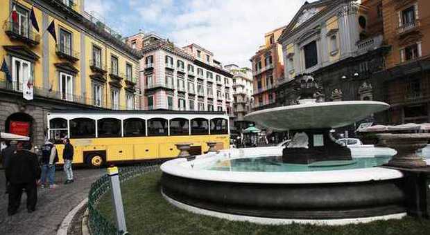 Napoli, inaugurata la restaurata «fontana del carciofo» | Ft