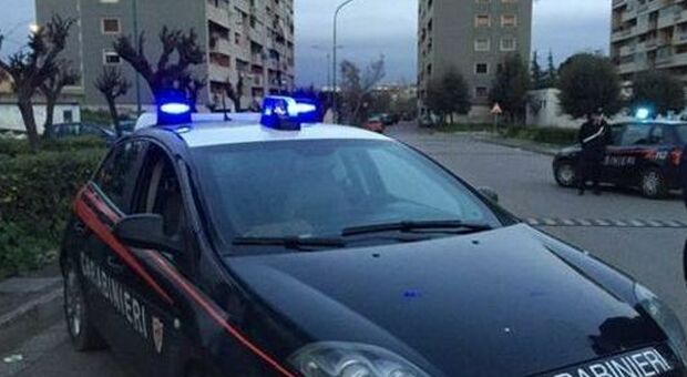 Varcaturo: carabinieri arrestano pusher 37enne; sequestrati hashish e denaro illecito
