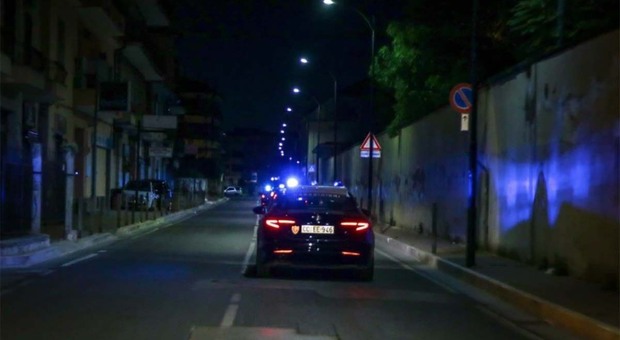 Napoli, bomba nella notte a Pianura: è un attentato della camorra?