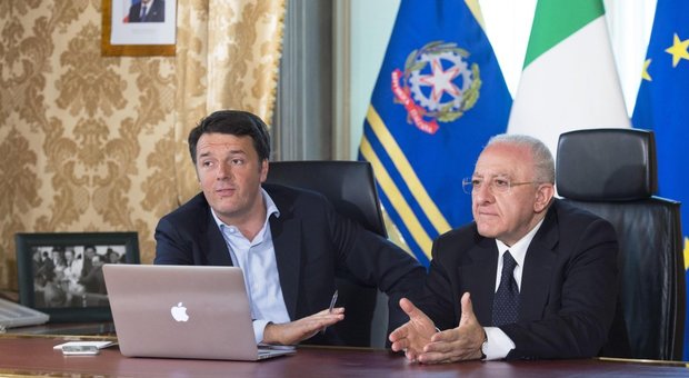 Pd, Renzi scarica De Luca: «Così cambio la segreteria»