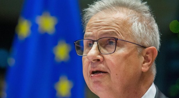 Il minsitro della giustizia Laszlo Trocsany bocciato dalla Ue