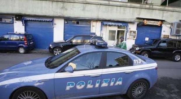 Napoli, due giovani nel locale sequestrato: denunciati per violazione dei sigilli