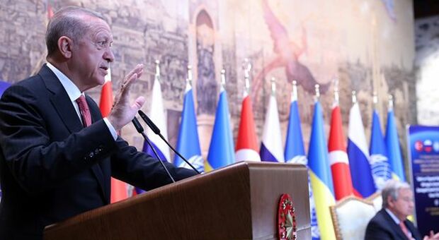 Ucraina, siglato accordo con la Turchia per ricostruzione danni guerra