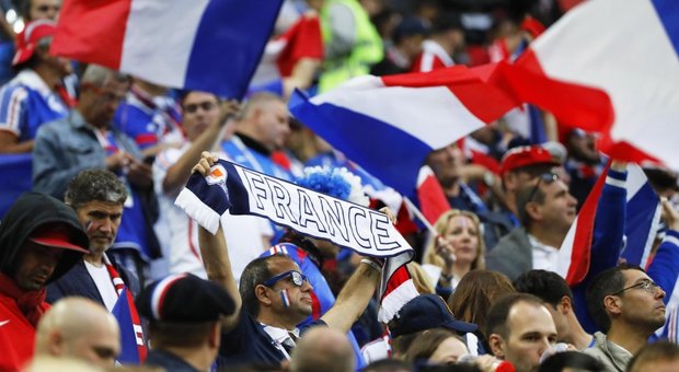Mondiali, francesi in vacanza in Croazia "fuggono" verso Trieste: «La finale è meglio guardarla in Italia»