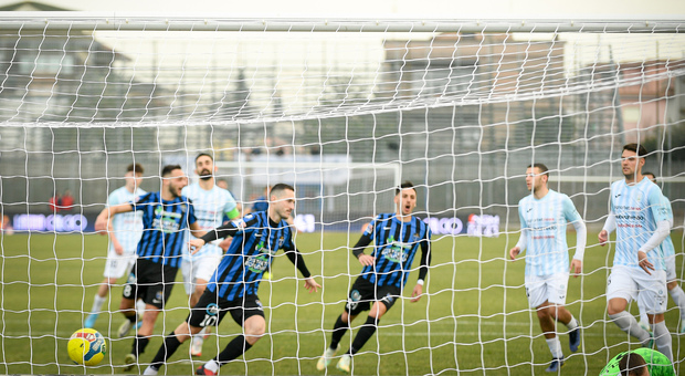 Con i gol di Fabrizi e Ganz Latina batte 2-1 il Francavilla