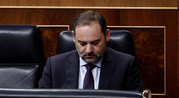 Il ministro spagnolo dei trasporti: «Chi dice no all'accordo è poco intelligente, ma non c'è alternativa»