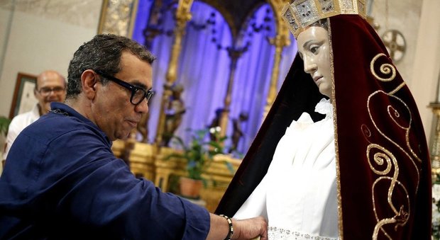 Roma, la Madonna "Fiumarola" di Trastevere sarà vestita da Gattinoni: l'alta moda per la Festa de' Noantri