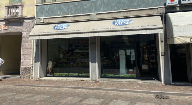 Latteria di Palse, chiude lo storico negozio di via Mazzini