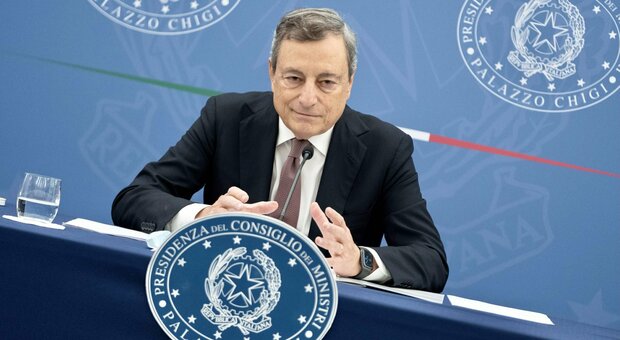 Draghi e l’ipotesi Quirinale: «Il governo deve lavorare, è il Parlamento a decidere»