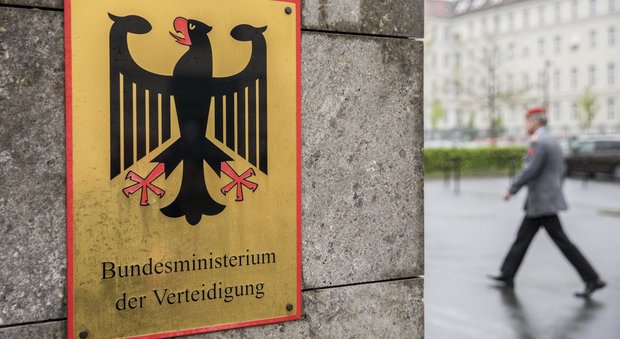 Germania: attacco hacker al Governo, forse da russi