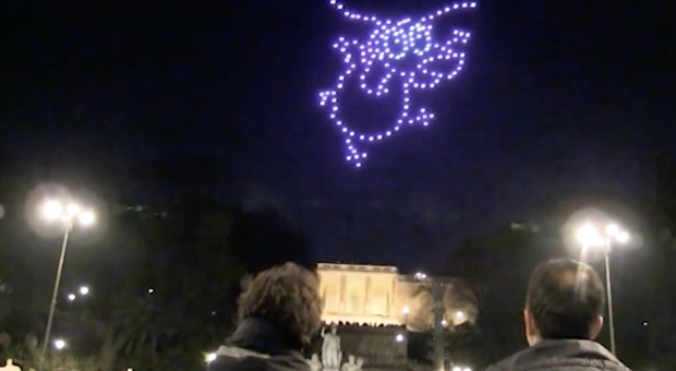 il volo dei droni a piazza del Popolo