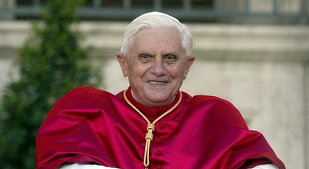 Benedetto XVI: «Il mio cuore è pieno di gratitudine per i 90 anni che il buon Dio mi ha donato»