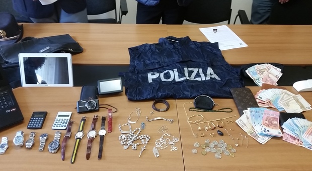 Rom arrestate a Milano, ecco come i proprietari possono recuperare la merce rubata