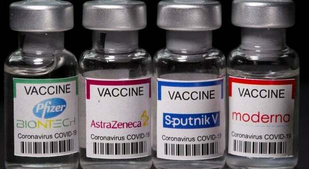 Vaccini Covid, la corsa del mondo: altri 98 sono quasi pronti