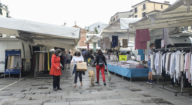 Piazza dei Signori, la riapertura del mercato