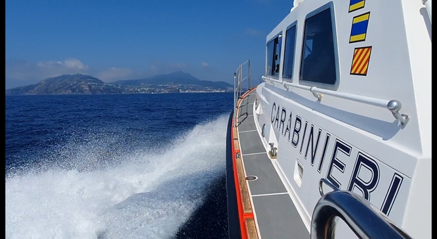 Controlli anti-Covid a Napoli: isole e coste blindate a ferragosto