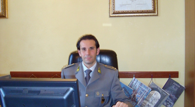 Nella foto il Tenente Colonnello, Aurelio Soldano del Nucleo di Polizia Tributaria dell'Aquila