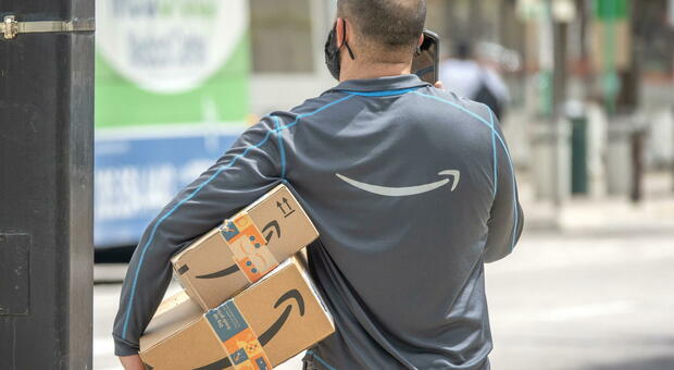 Amazon apre nuovo centro di distribuzione in Italia: «Mille posti stabili in 3 anni». Ecco dove