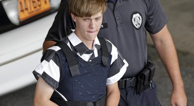 Strage di Charleston, il 22enne Roof condannato a morte
