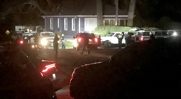 California, un'altra sparatoria: 67enne apre il fuoco e uccide 7 persone, poi viene arrestato