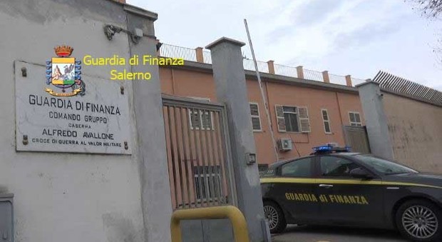 Falsi poveri per non pagare le tasse: denunciati 83 universitari a Salerno