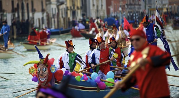 Carnevale di Venezia: è boom di turisti, oltre 70mila